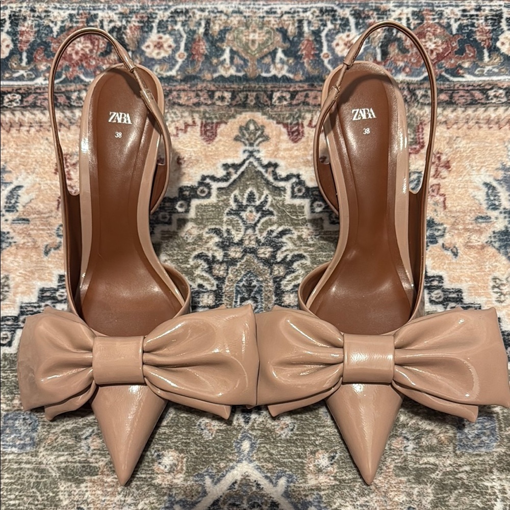 Zara Women's Nude Bow Heels